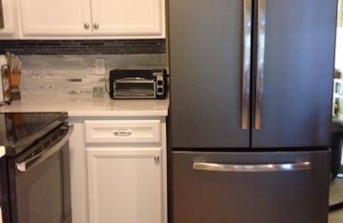 Naples Cottage | Royal Harbor Pet Friendly! Naples #1 place in the country to live. Come see why