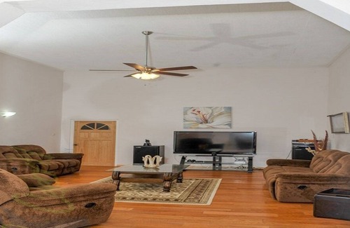 Calvigny House | Royal Harbour Front - House