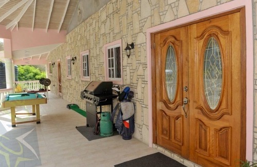 Calvigny House | Royal Harbour Front - House