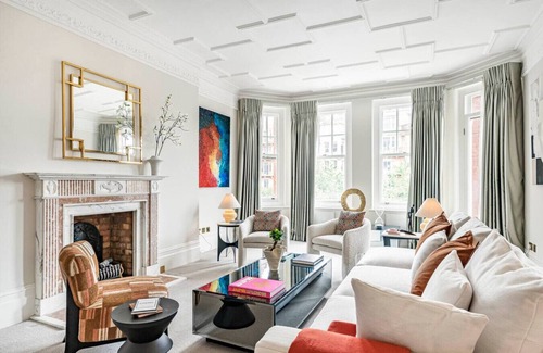 Holland Park Apartment | Royal Holland Park - Central AC & Elevator