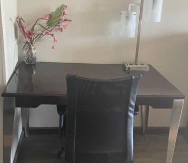 Mountain Grove Hotel | Royal Inn & Suites