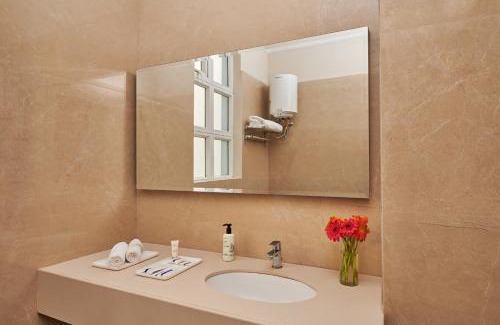 Pilibhit Hotel | Royal Kingdom Sarovar Portico Pilibhit