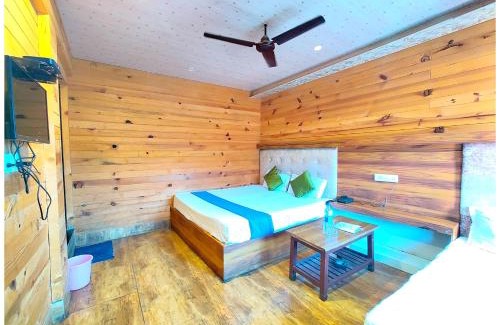 Nainital Hotel | Royal Lakefront Palace PRIME LOCATION NAINITAL HOTEL VINAYAK LAKE VIEW MALL ROAD With #Free Wifi #Balcony #Room Service #Luxury And Spacious Room - A Top Rated Hotel