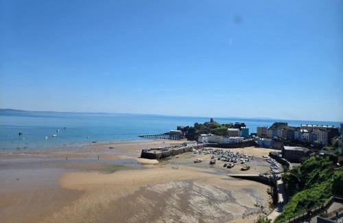 Tenby Hotel | Royal Lion Hotel