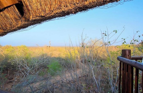 Marloth Park Apartment | Royal Marlothi Kruger Safari Lodge and Spa Family Room with Shower