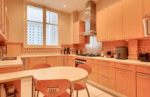 Champs-Elysees Apartment | Royal Montaigne in Paris