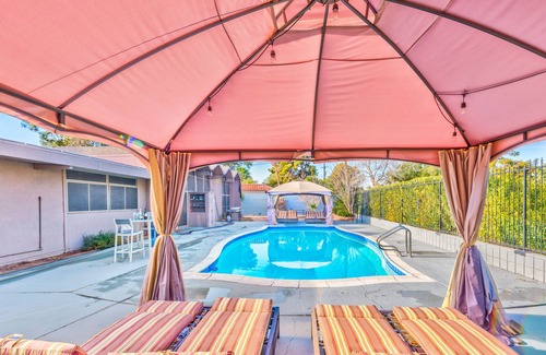 Winchester House | Royal Palace -W/pool 5 Min to Strip & Convention