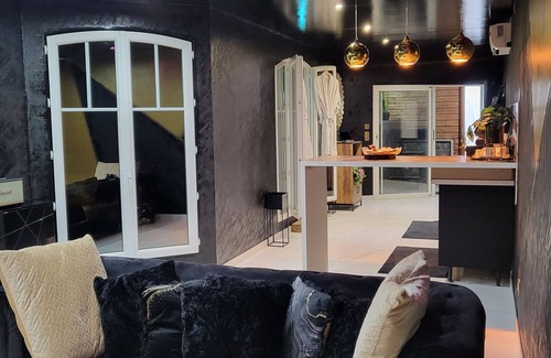 Beaucroissant Apartment | Royal Room-Suite-Royal-Ensuite-Terrace