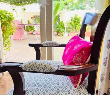 C-Scheme Bed & Breakfast | Royal Saket