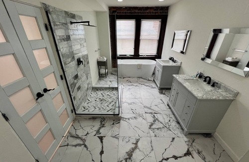 DeLand Hotel | Royal Suite