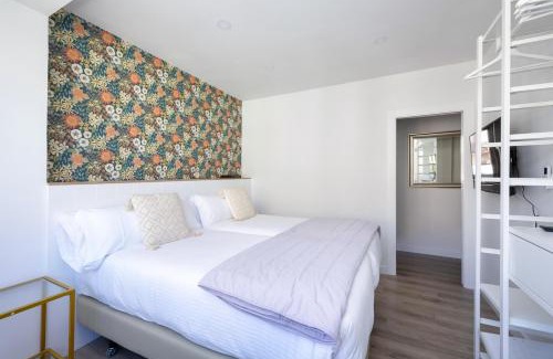 Central District Apartment | Royal View Suite