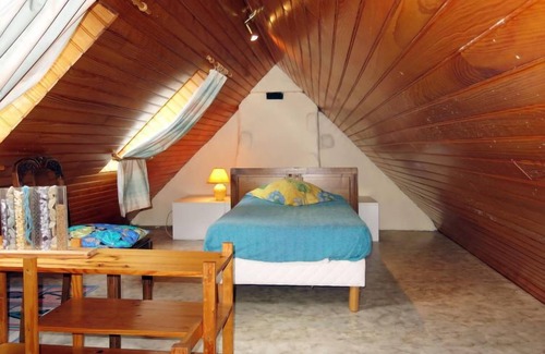 Tredrez-Locquemeau House | Roz Amor by Interhome