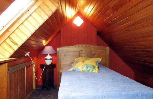 Tredrez-Locquemeau House | Roz Amor by Interhome