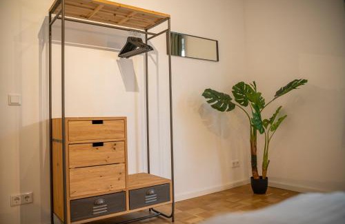 Sudenburg Apartment | RR - Modern Apartment 53qm - Balcony - Lift