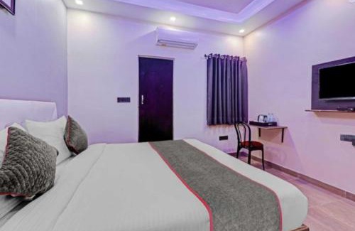 Gomti Nagar Hotel | RROOMS Hotel Riddhi Regency