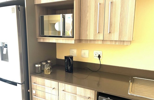 Greater Johannesburg Metropolitan Area Apartment | Rs Cozy home at the Atrium