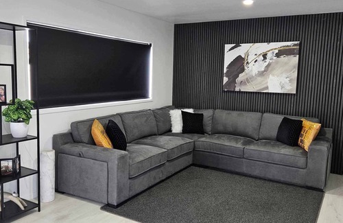 Ruakaka House | Ruakaka Beach holiday home with Pool