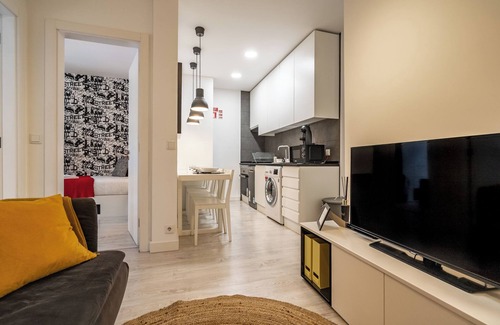 Falca Apartment | Ruby Grey Apartment, Campolide, Lisbon