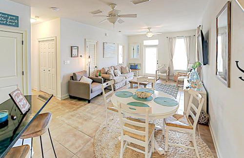 Dune Allen Beach Apartment | Ruby's Beach Oasis at Topsail Village