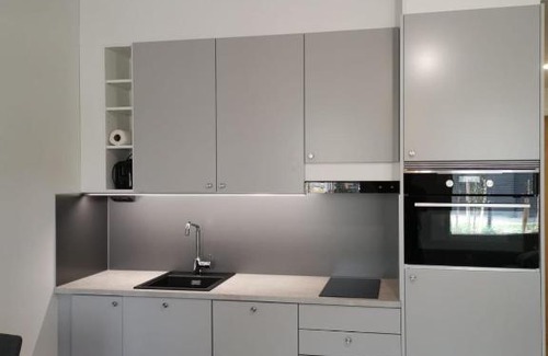 Vantaa Apartment | Ruby studio 5min to Vantaa Airport and 20min to Helsinki center