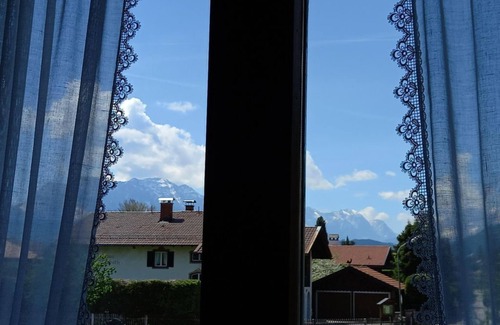 Wallgau Apartment | Rudis Bergblick, vacation apartment - "Rudis Bergblick, apartment, shower, WC, 1