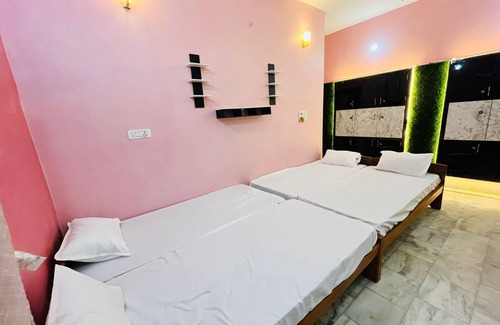 Varanasi House | Rudraksh Inn