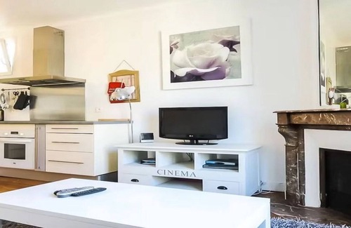 Archives Apartment | Rue de Turenne -in the heart of the ancient neighborhood of Marais