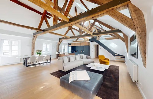 Saint-Thomas-d'Aquin Apartment | Rue Du Bac St Germain- A stunning home with a terrace