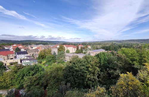 Naumburg Apartment | Ruhig Gelegene Wohnung, mit Blick in die Weinberge und ins Saaletal