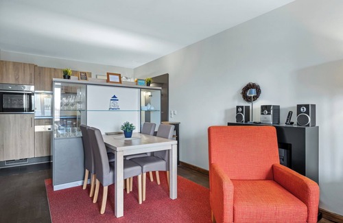 Wremen Apartment | Ruhige, Schöne Wohnung in Strandnähe mit Sauna und Balkon mit Blick ins Grüne