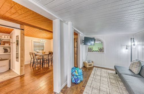 Ruidoso Cottage | Ruidoso Home w/Loft & Private Hot Tub