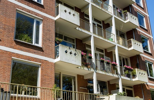Segbroek Apartment | Ruim Appartement met Garage en Uitzicht Over de Haagse Beek en Plantsoenen