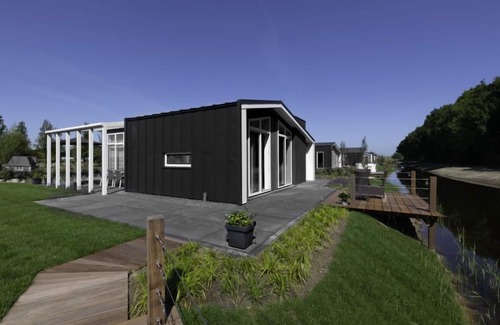 Wemeldinge House | Ruisweg 109 by Interhome