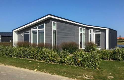 Wemeldinge House | Ruisweg 28 by Interhome