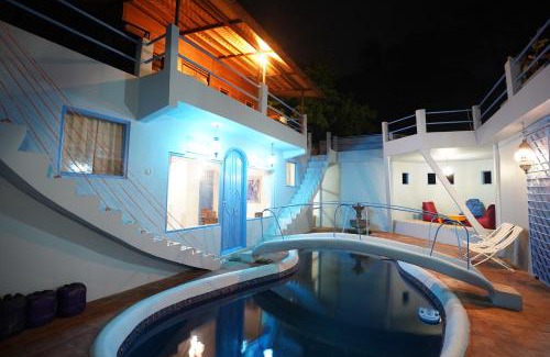 Lovina Villa | Rumah Batu