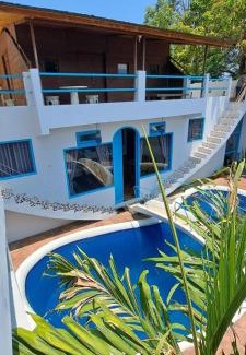 Lovina Villa | Rumah Batu