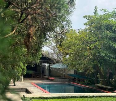 Setiabudi House | Rumah Pelita by Villa Lantera - Tennis Court & Swimming Pool