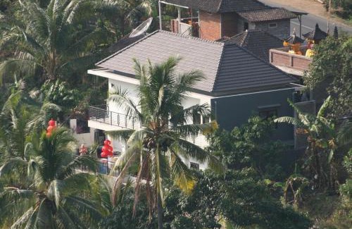 Mayong House | Rumah Riang