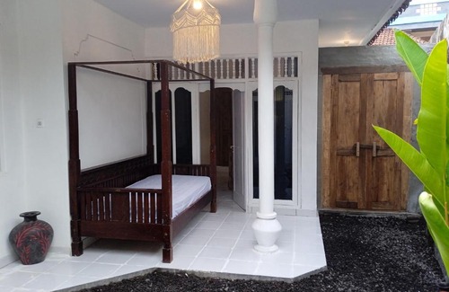 Padangsambian Klod House | Rumah Sewa di Bali
