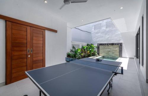 Pererenan Villa | Rumah Stabia- 2BR in Canngu with Ping Pong Table and Pool
