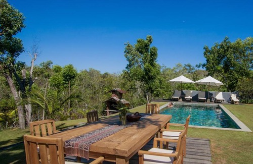 Uluwatu House | RUMAH WAYAN ULUWATU