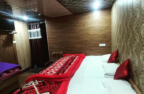 Badrinath House | Rupali Guest House