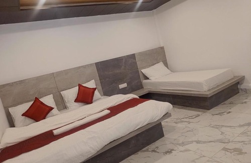 Badrinath House | Rupali Guest House