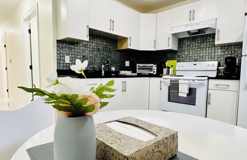 Renfrew-Collingwood Apartment | Rupert House