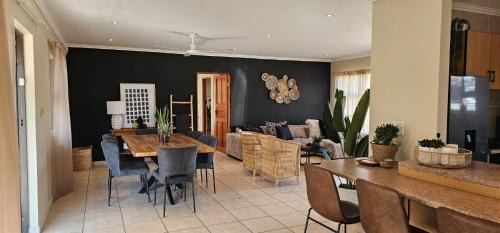Leeupoort House | Rupping Bush Retreats