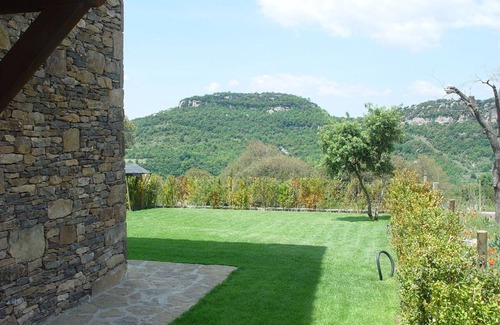 Tavertet Cottage | Rural apartment L'Alzina for 2 people