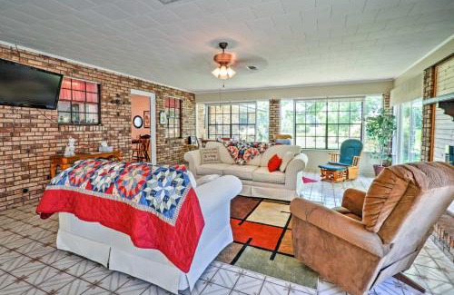 Clinton House | Rural Baton Rouge Area Home with Patio!