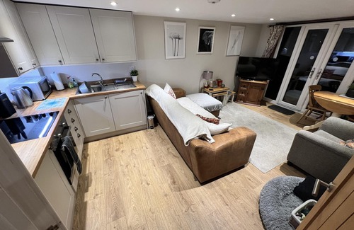 High Ercall Cottage | Rural Cottage-Full Kitchen-Pets Ok-Paddock