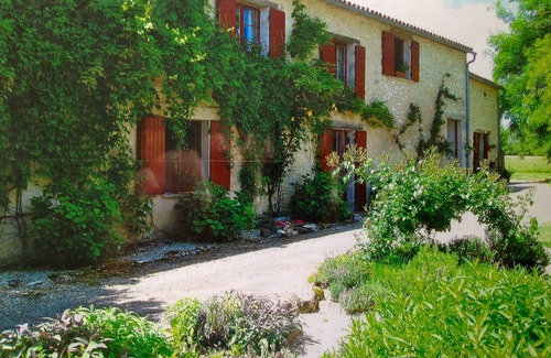 Queyssel House | Rural family peace and tranquility. Up to12 guests, self catered.