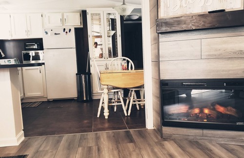 Hampstead House | Rural getaway..5 minutes to the beach